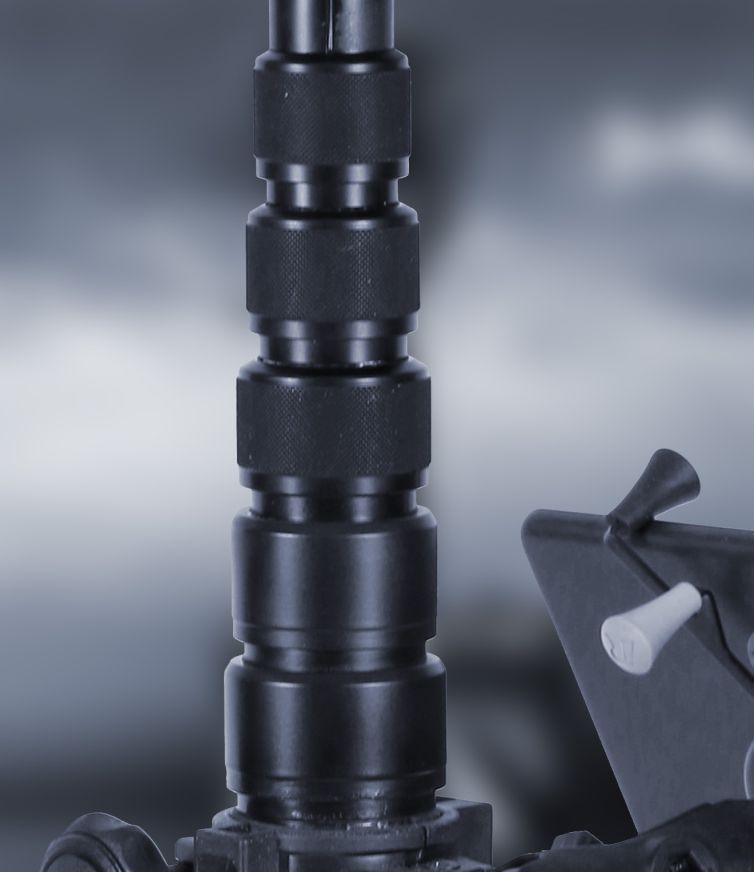 Carbon Fotomast Hochstativ mit Drehverschlüssen